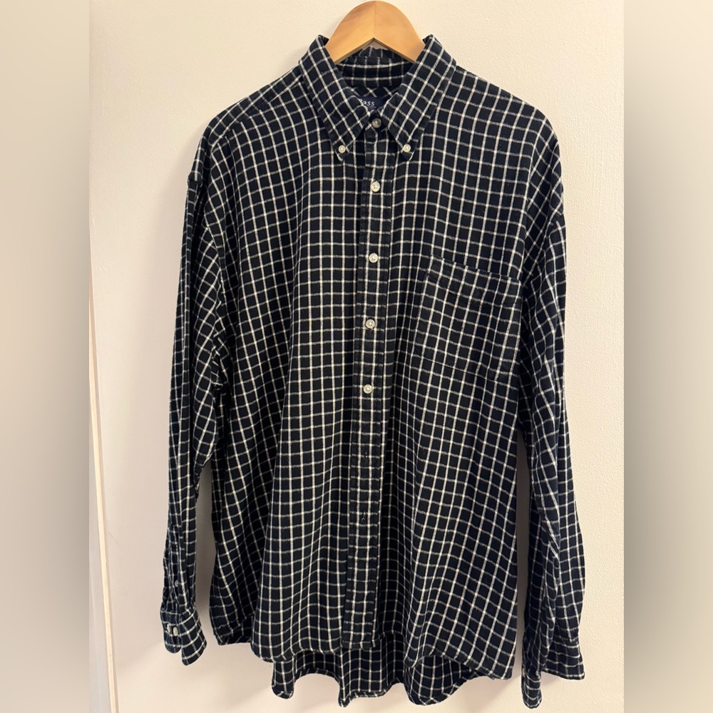 Bass Black and White Casual Button Down Shirt